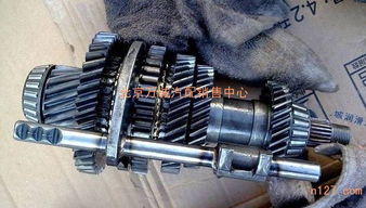 路虎拆车件 深度解析常见的汽车配件类型与选购指南